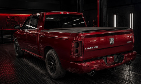Lakierowanie Dodge RAM w oryginalnym kolorze